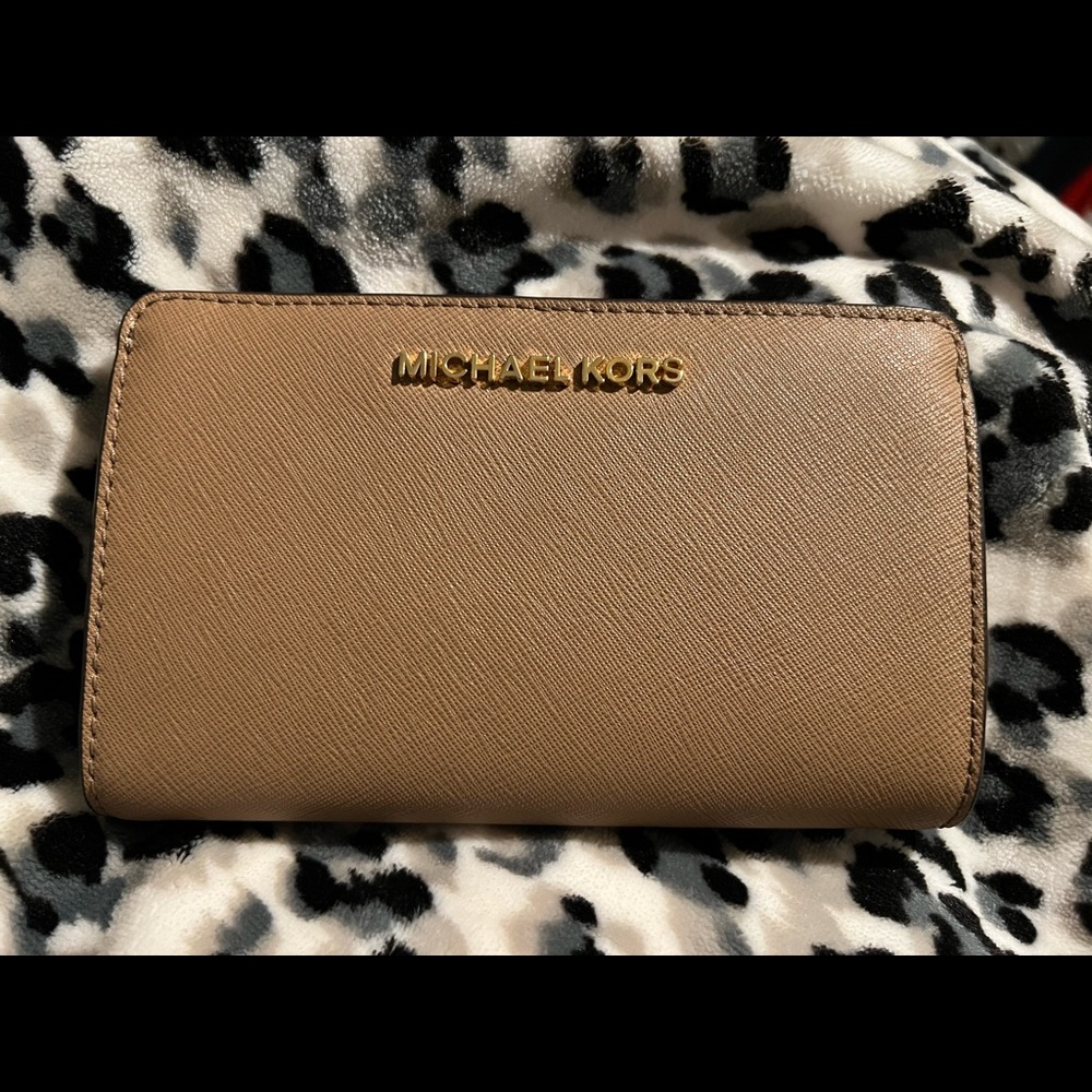 Michael Kors Khaki Medium Wallet